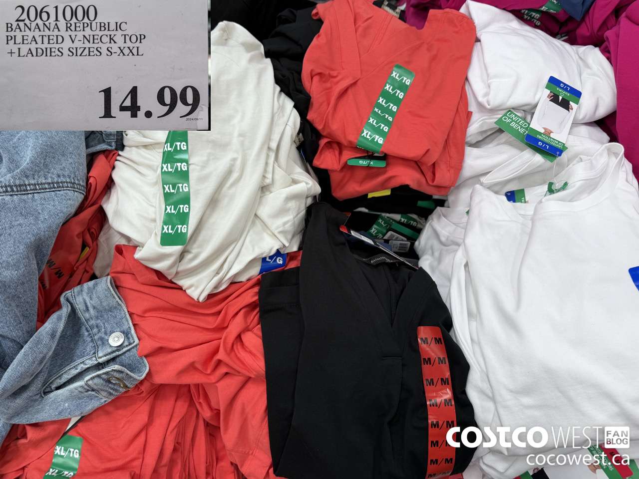 2061000 BANANA REPUBLIC PLEATED V-NECK TOP LADIES SIZES S-XXL $14.99