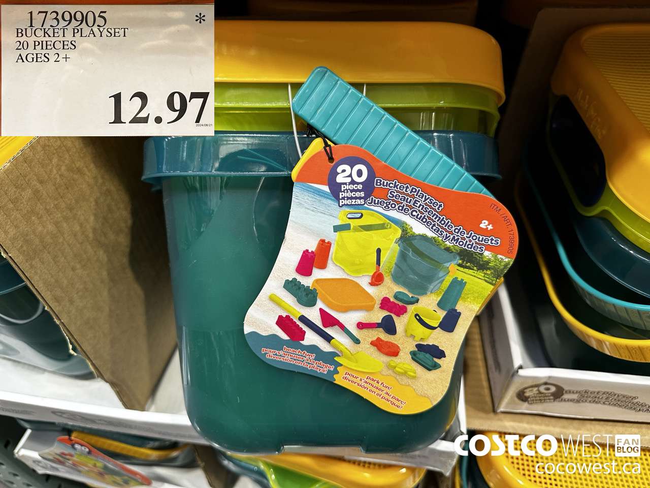 1739905 BUCKET PLAYSET 20 PIECES AGES 2+ $12.97