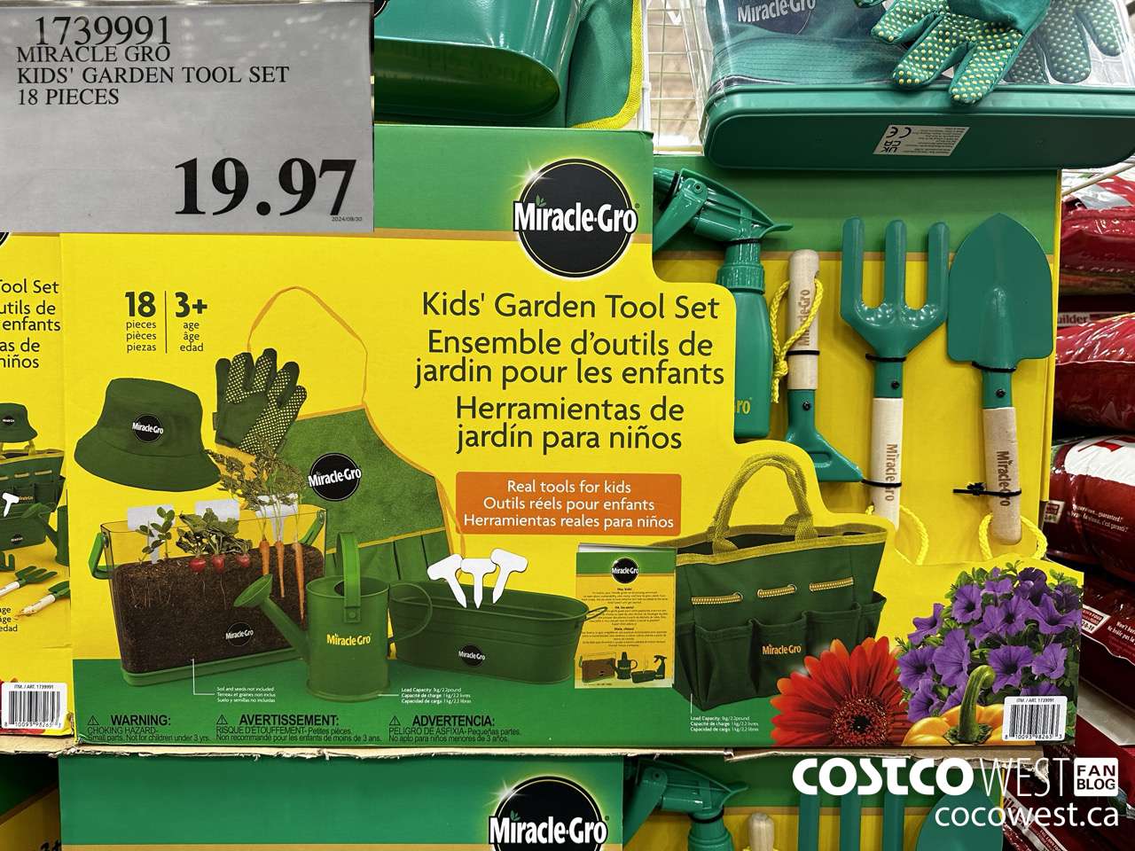 1739991 MIRACLE GRO KID'S GARDEN TOOL SET 18 PIECES $19.97