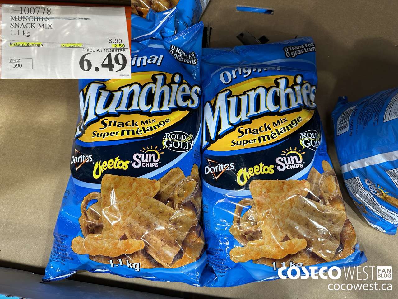 100778 MUNCHIES SNACK MIX 1.1 kg ($2.50 INSTANT SAVINGS EXPIRES ON 2024-09-15) $6.49