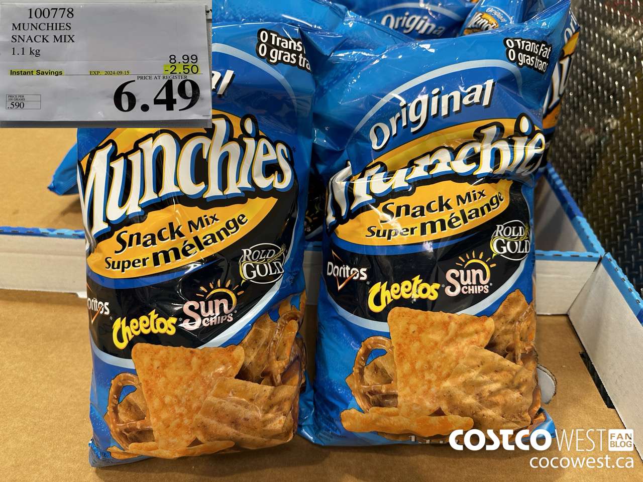 100778 MUNCHIES SNACK MIX 1.1 kg ($2.50 INSTANT SAVINGS EXPIRES ON 2024-09-15) $6.49
