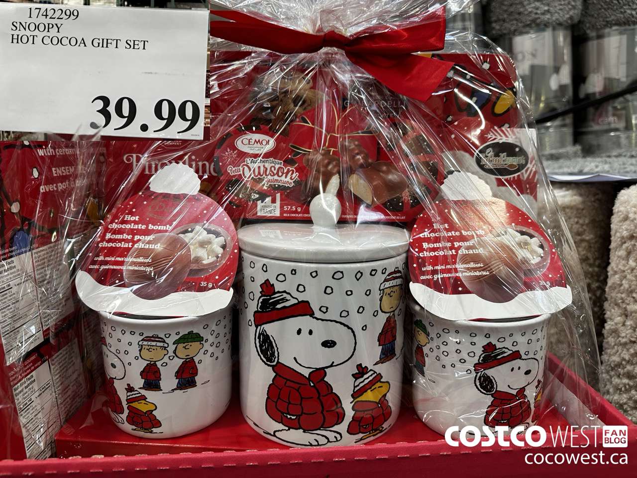 1742299 SNOOPY HOT COCOA GIFT SET $39.99