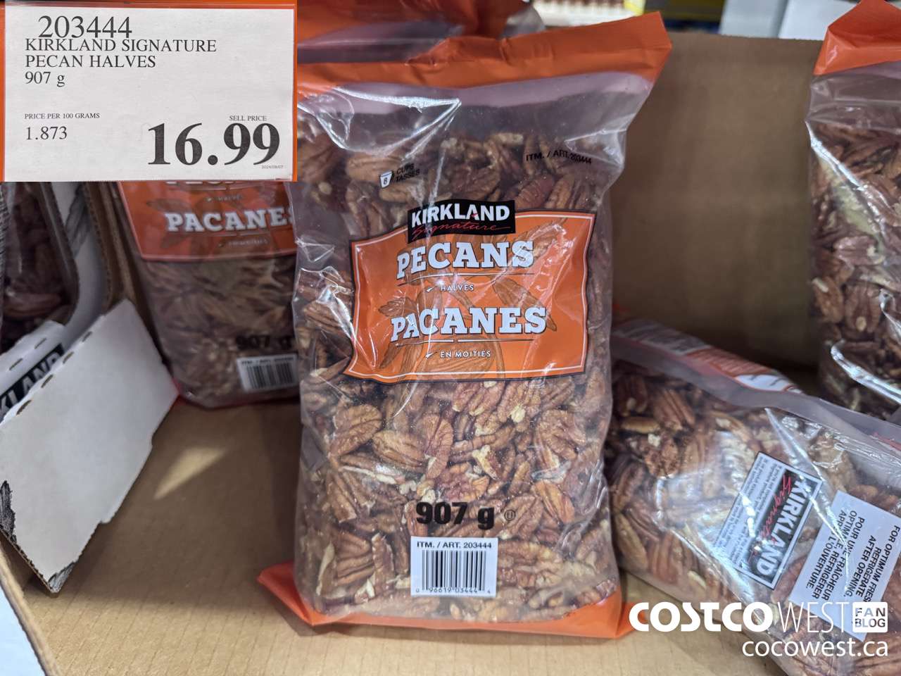 203444 KIRKLAND SIGNATURE PECAN HALVES 908 g $16.99