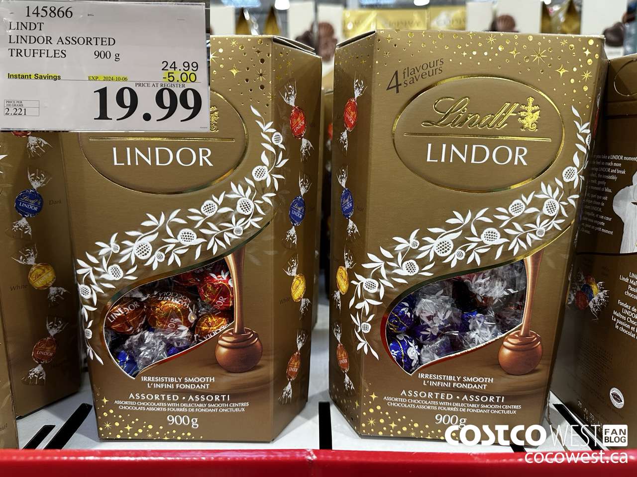 145866 LINDT LINDOR ASSORTED TRUFFLES 900g ($5.00 INSTANT SAVINGS EXPIRES ON 2024-10-06) $19.99
