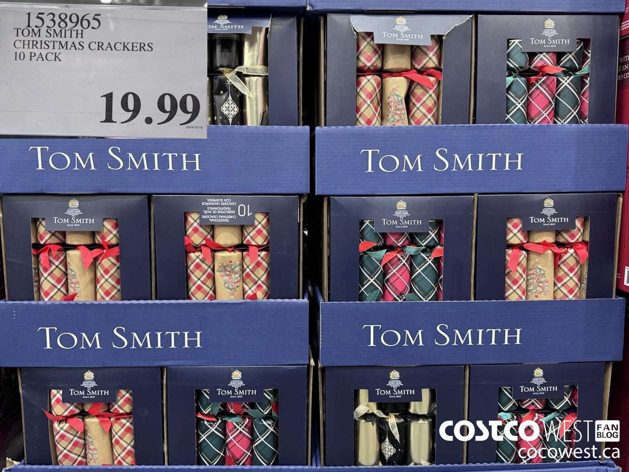 1538965 TOM SMITH CHRISTMAS CRACKERS 10 PACK $19.99