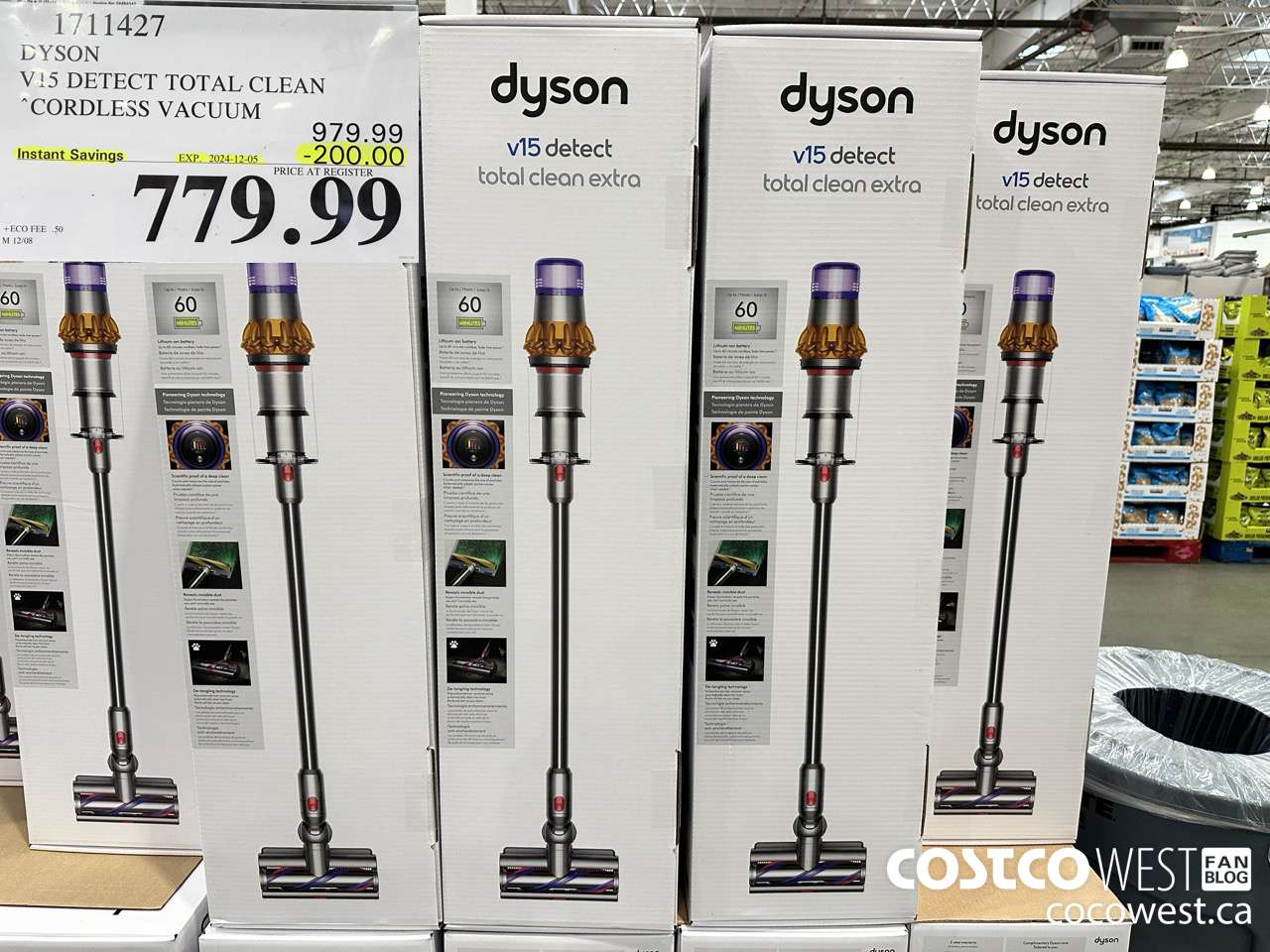 1711427 DYSON V15 DETECT TOTAL CLEAN EXTRA STICK VACUUM ($200.00 INSTANT SAVINGS EXPIRES ON 2024-12-05) $779.99