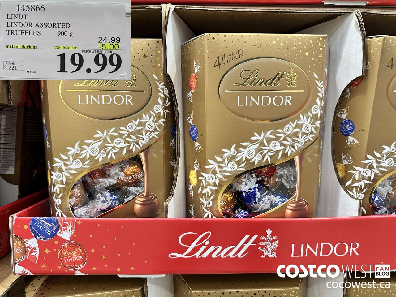 145866 LINDT LINDOR ASSORTED TRUFFLES 900g ($5.00 INSTANT SAVINGS EXPIRES ON 2024-12-08) $19.99
