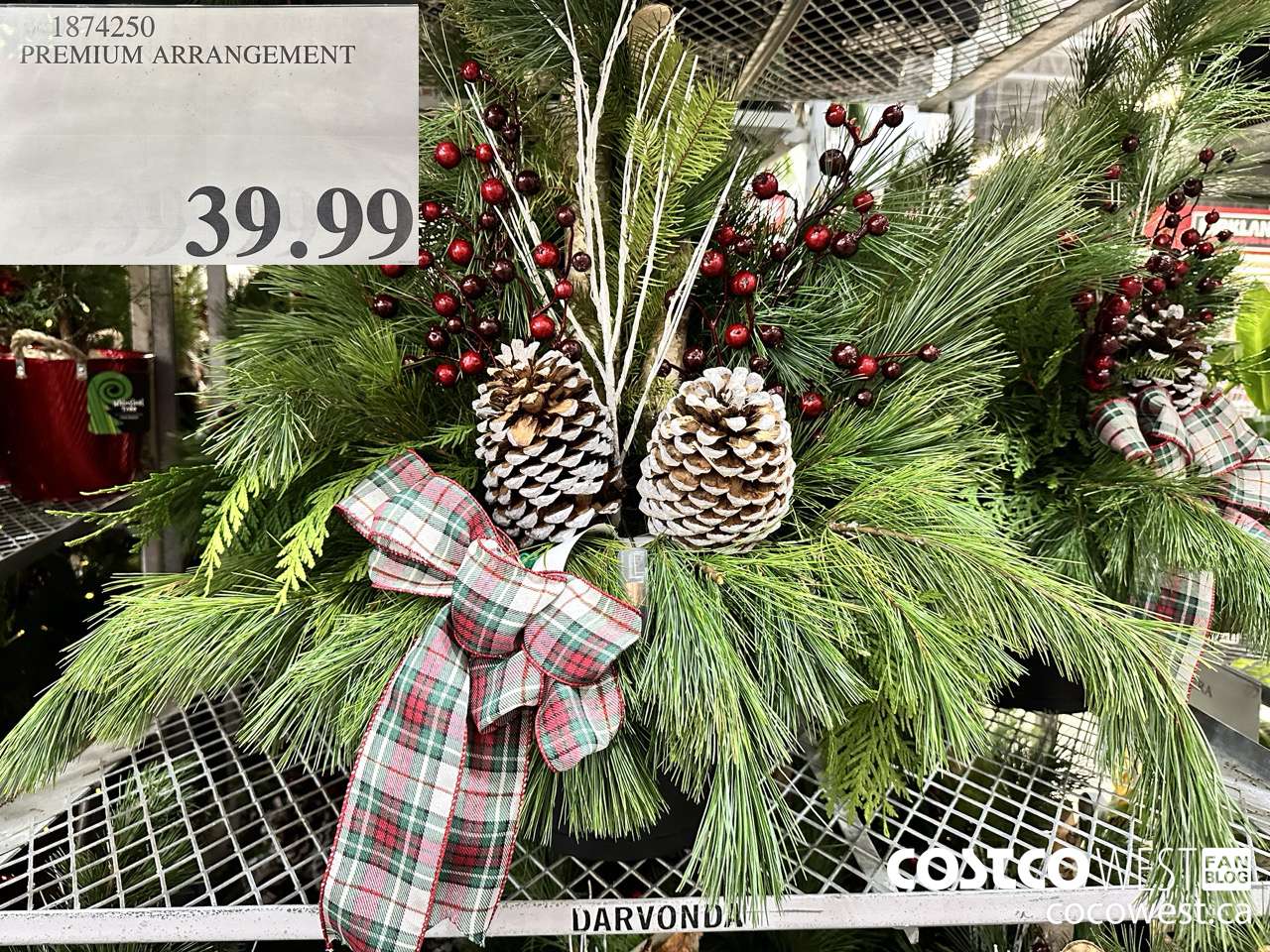 1874250 PREMIUM ARRANGEMENT  $39.99
