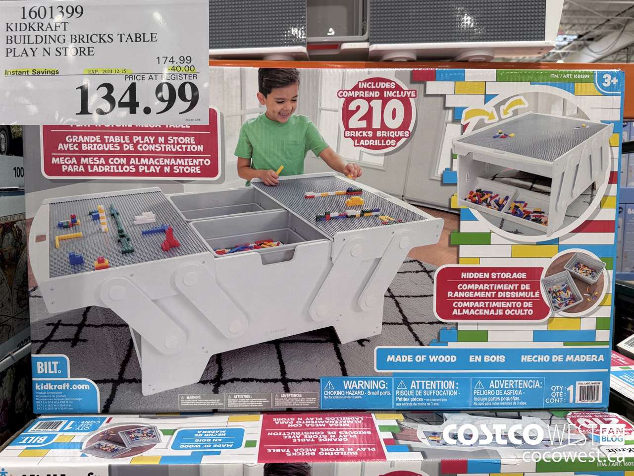 1601399 KIDKRAFT BUILDING BRICKS TABLE PLAY N STORE ($40.00 INSTANT SAVINGS EXPIRES ON 2024-12-15) $134.99