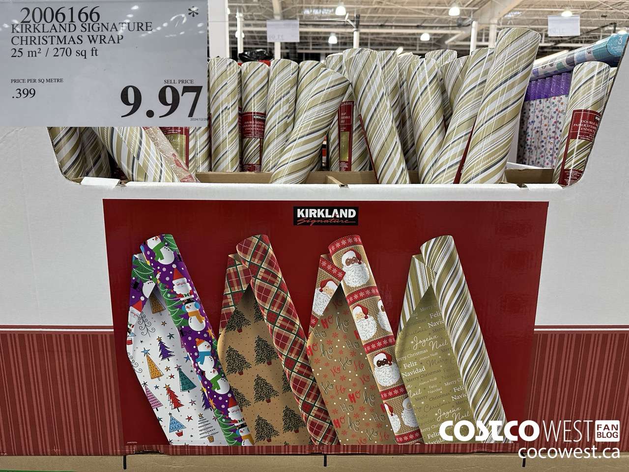 2006166 KIRKLAND SIGNATURE CHRISTMAS WRAP 25 M2 / 269 SQ FT $9.97