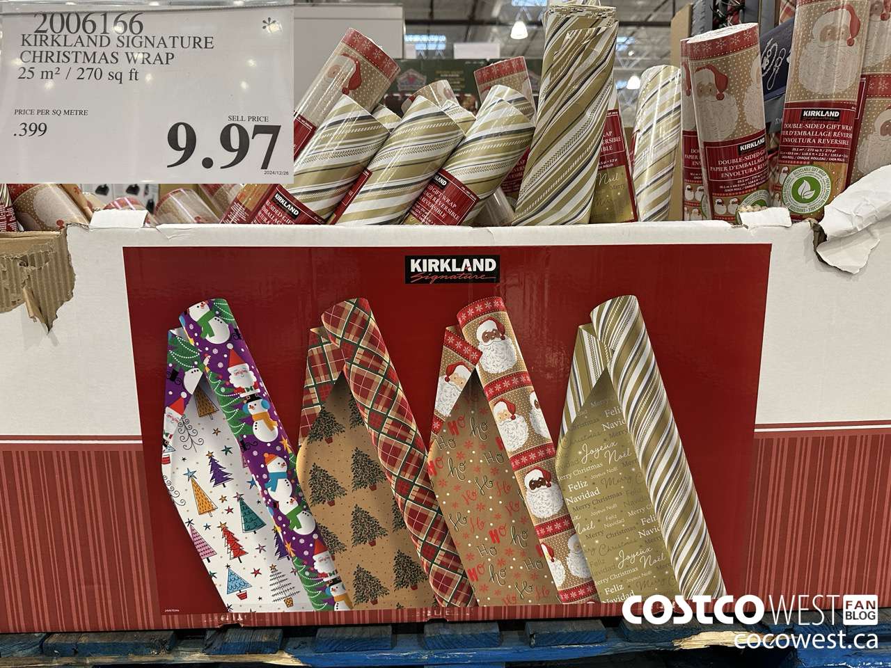 2006166 KIRKLAND SIGNATURE CHRISTMAS WRAP 25 M2 / 269 SQ FT $9.97