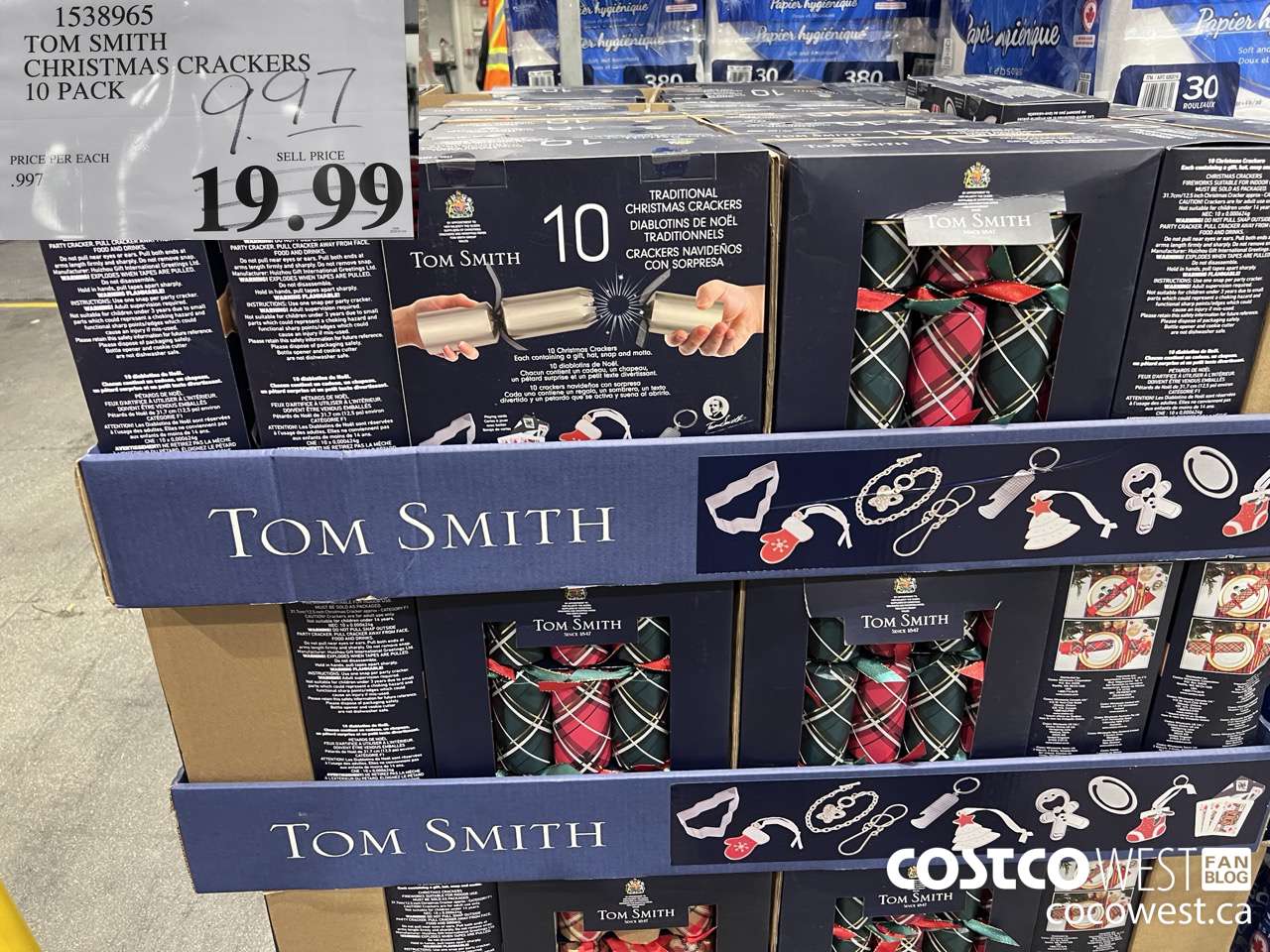 1538965 TOM SMITH CHRISTMAS CRACKERS 10 PACK $9.97