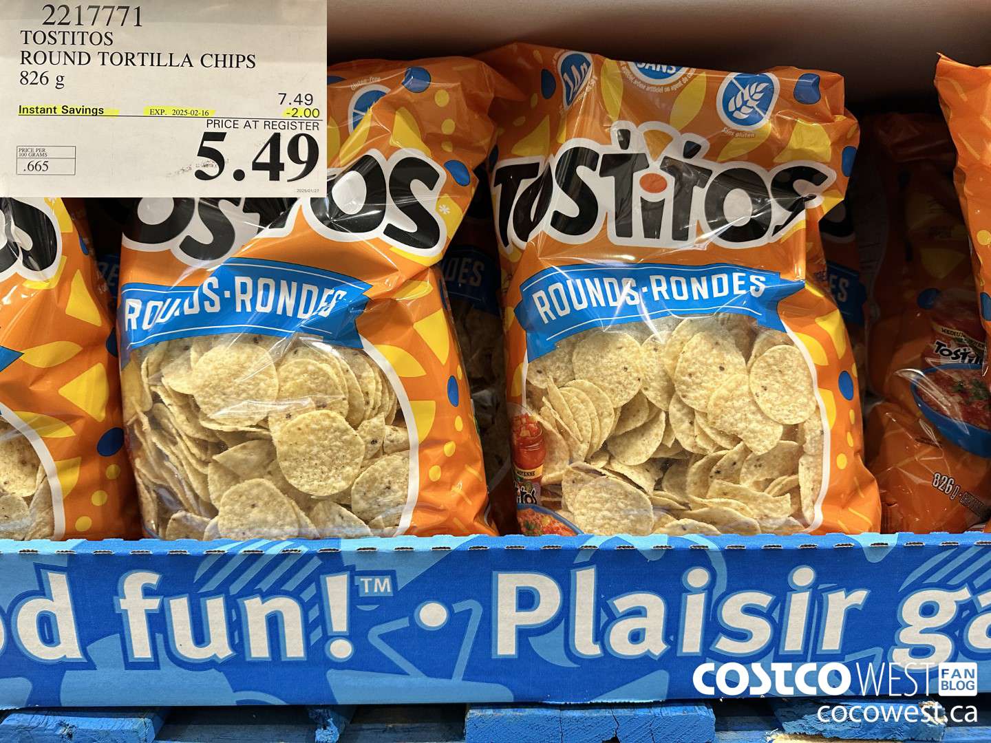 2217771 TOSTITOS ROUND TORTILLA CHIPS 826 G ($2.00 INSTANT SAVINGS EXPIRES ON 2025-02-16) $5.49
