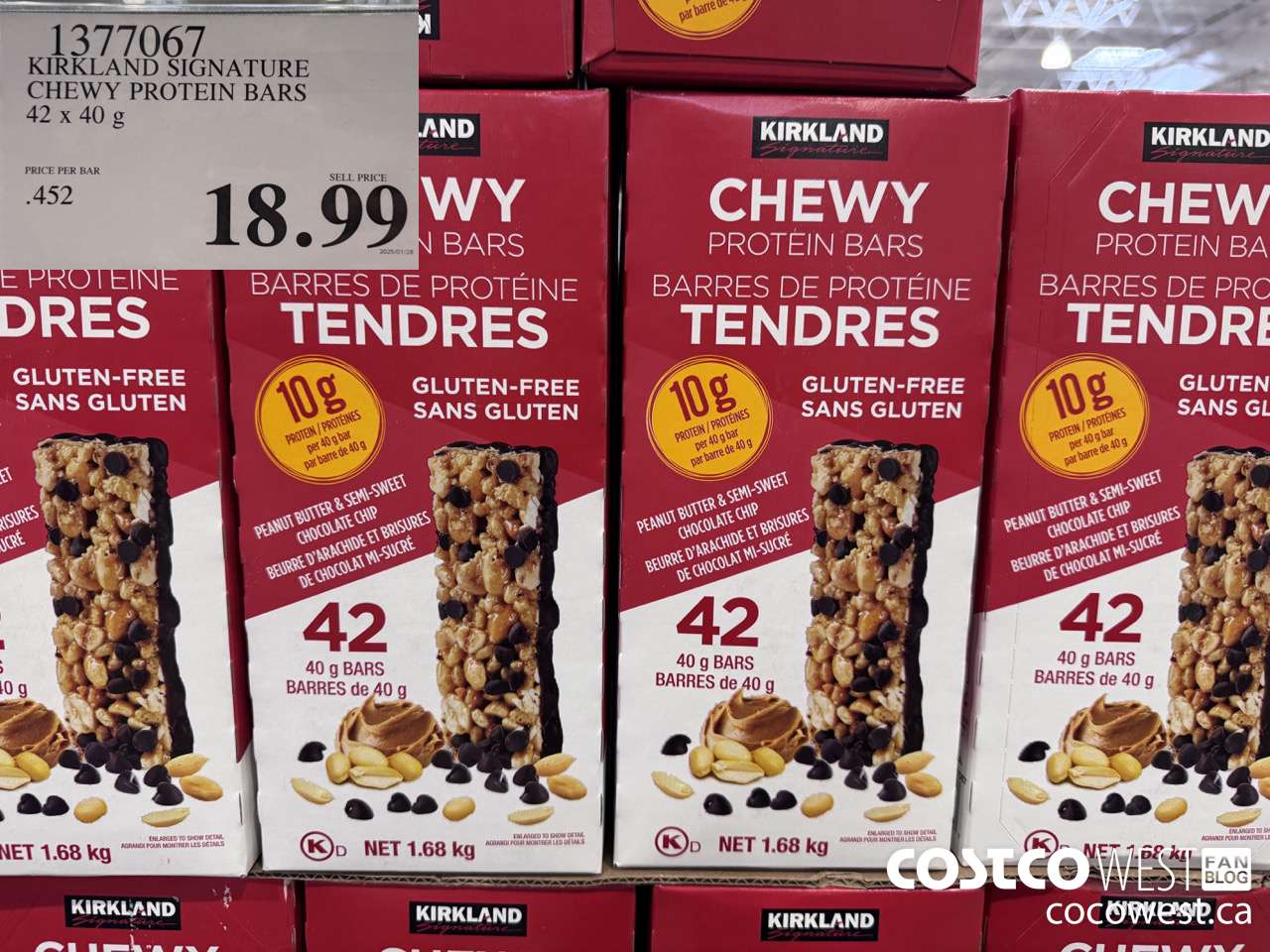 1377067 KIRKLAND SIGNATURE CHEWY PROTEIN BARS 42 BARS $18.99