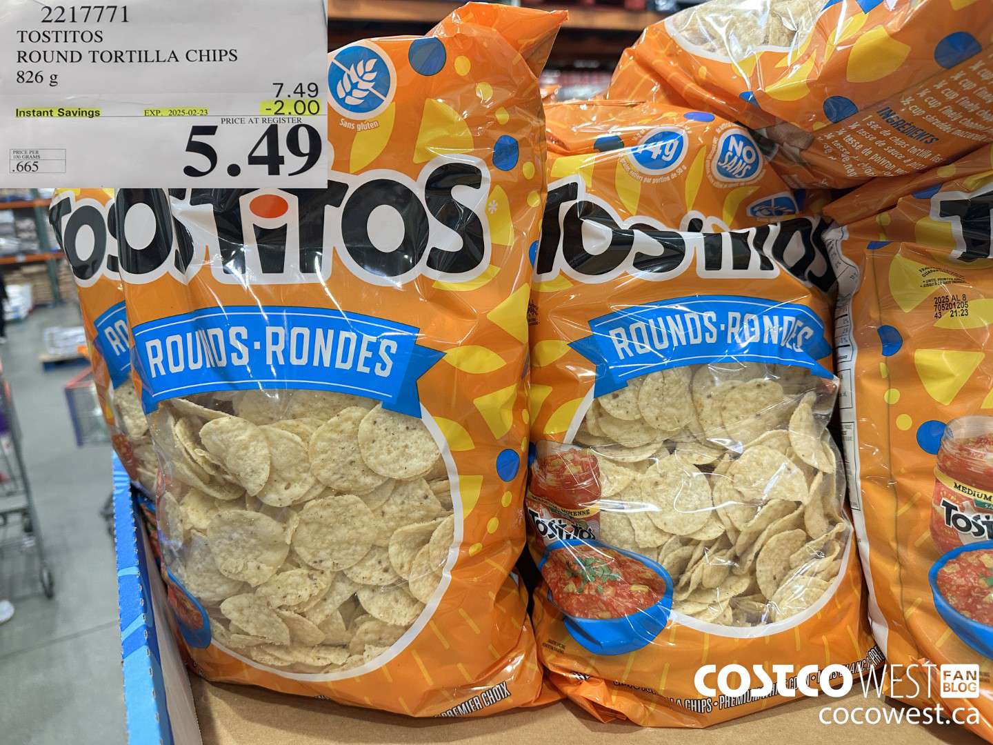 2217771 TOSTITOS ROUND TORTILLA CHIPS 826 G ($2.00 INSTANT SAVINGS EXPIRES ON 2025-02-23) $5.49
