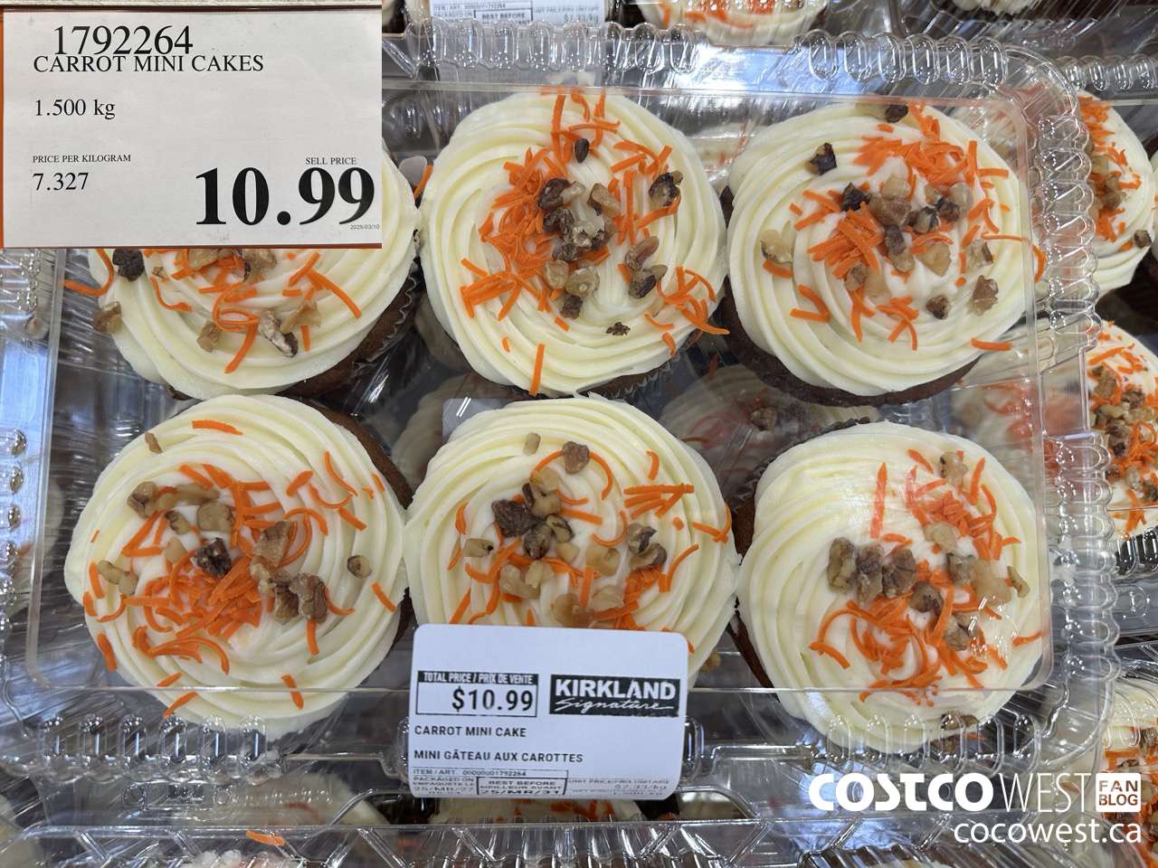 1792264 CARROT MINI CAKES $10.99
