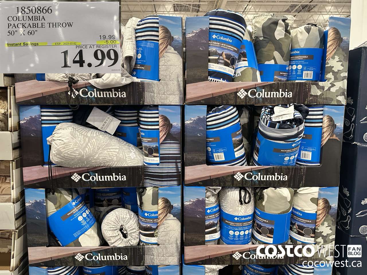 1850866 COLUMBIA PACKABLE THROW 50