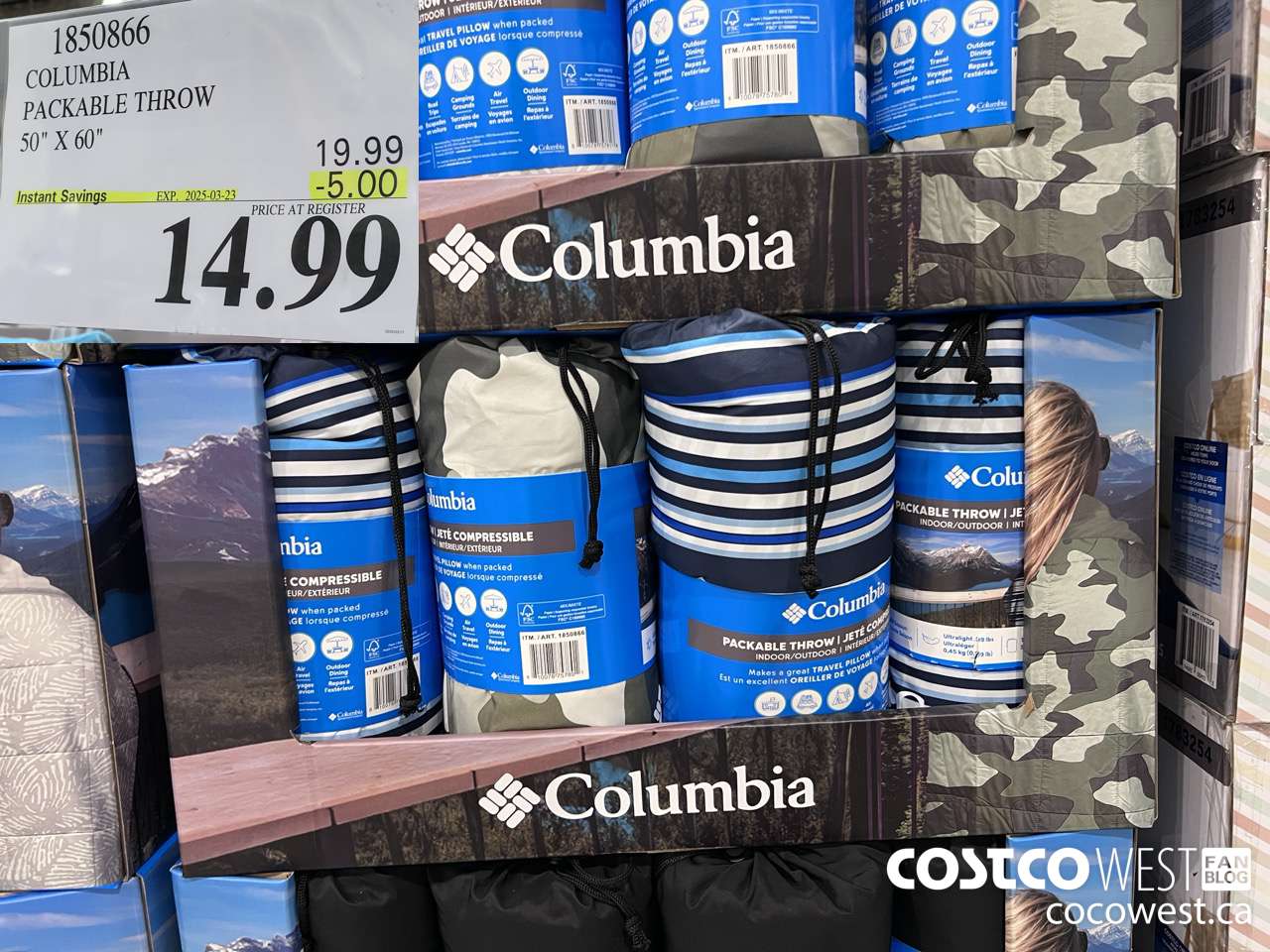 1850866 COLUMBIA PACKABLE THROW 50