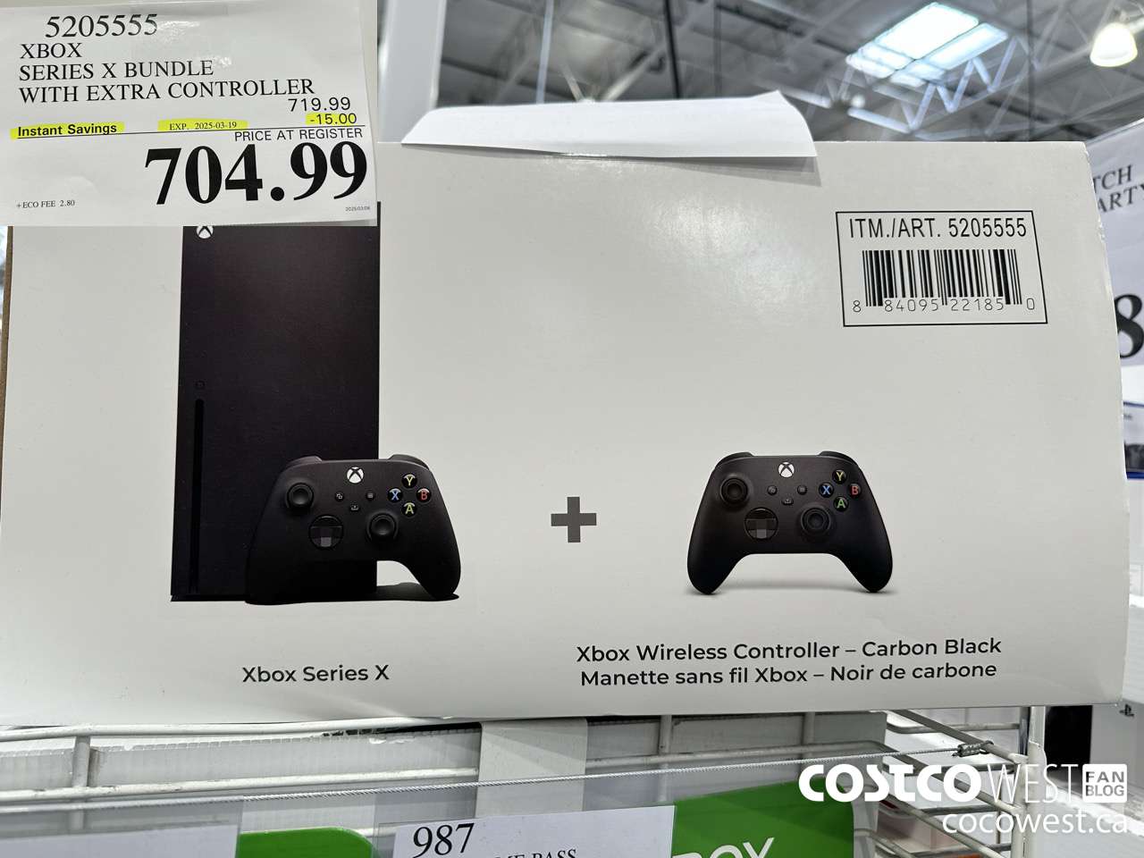 5205555 XBOX SERIES X BUNDLE WITH EXTRA CONTROLLER ($15.00 INSTANT SAVINGS EXPIRES ON 2025-03-19) $704.99