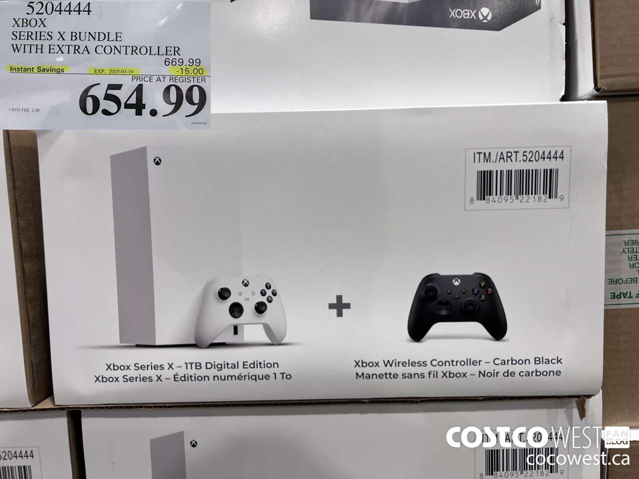 5204444 XBOX SERIES X BUNDLE WITH EXTRA CONTROLLER ($15.00 INSTANT SAVINGS EXPIRES ON 2025-03-19) $654.99