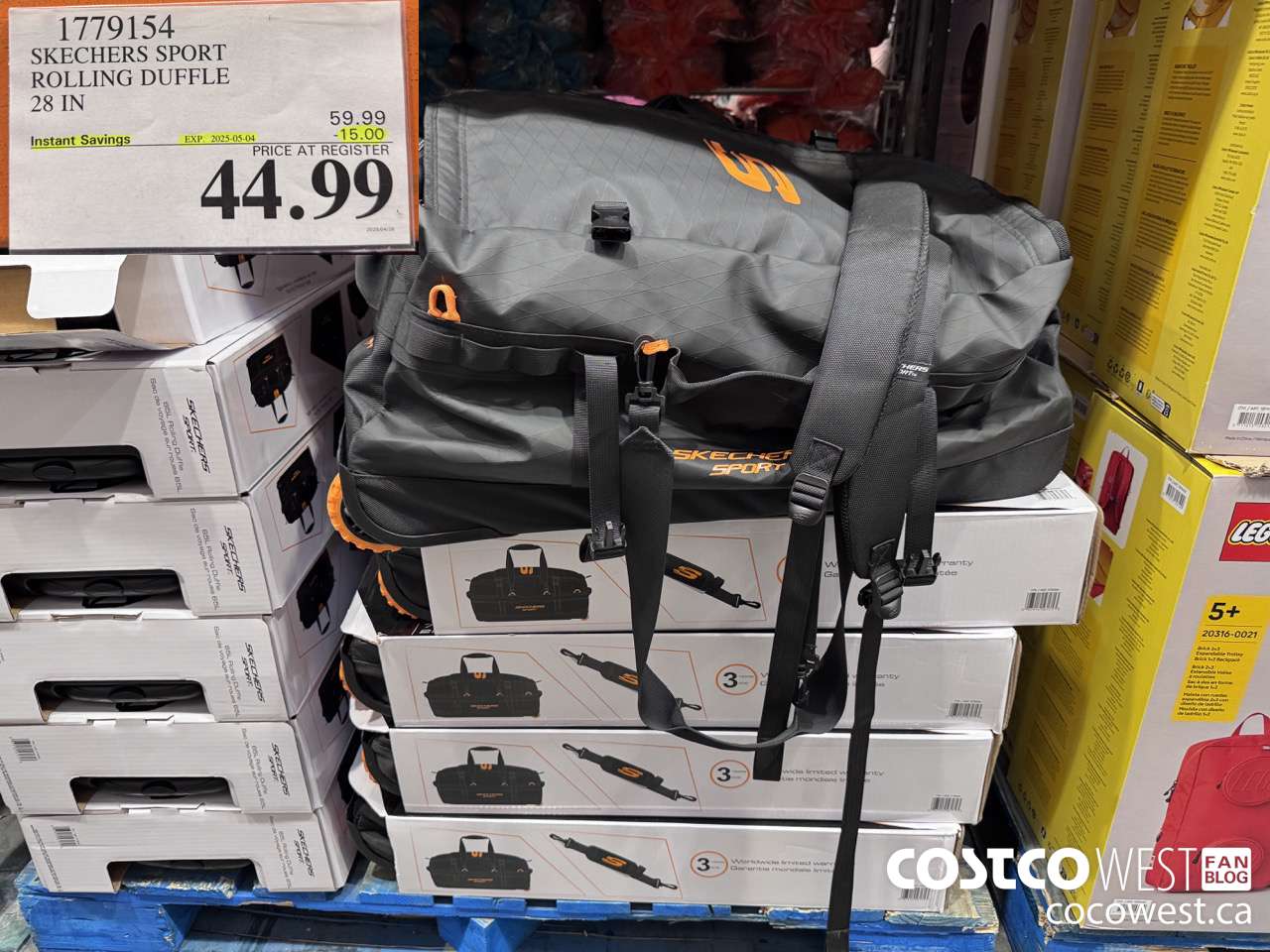 1779154 SKECHERS SPORT ROLLING DUFFLE 28 IN ($15.00 INSTANT SAVINGS EXPIRES ON 2025-05-04) $44.99
