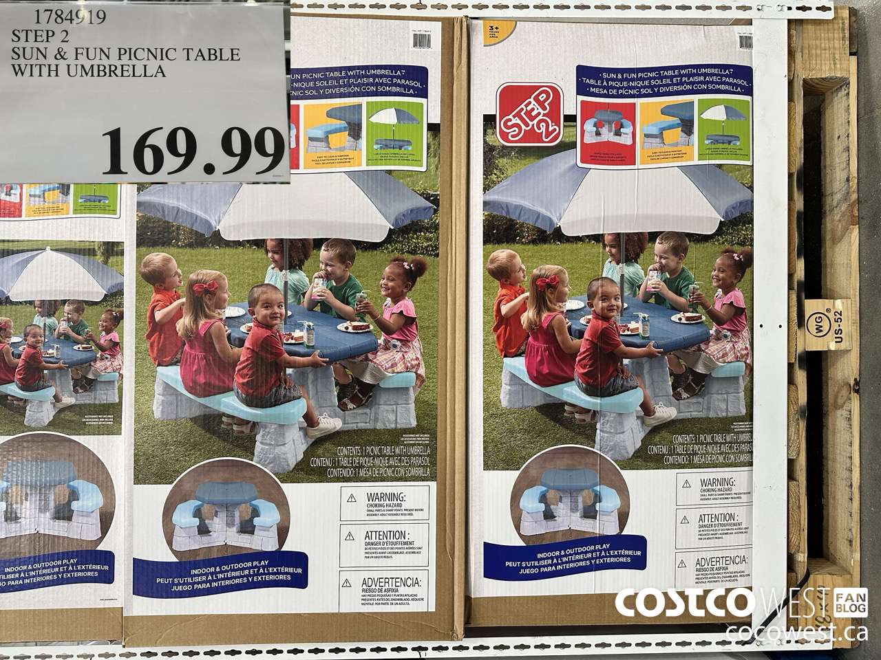 1784919 STEP 2 SUN & FUN PICNIC TABLE WITH UMBRELLA $169.99