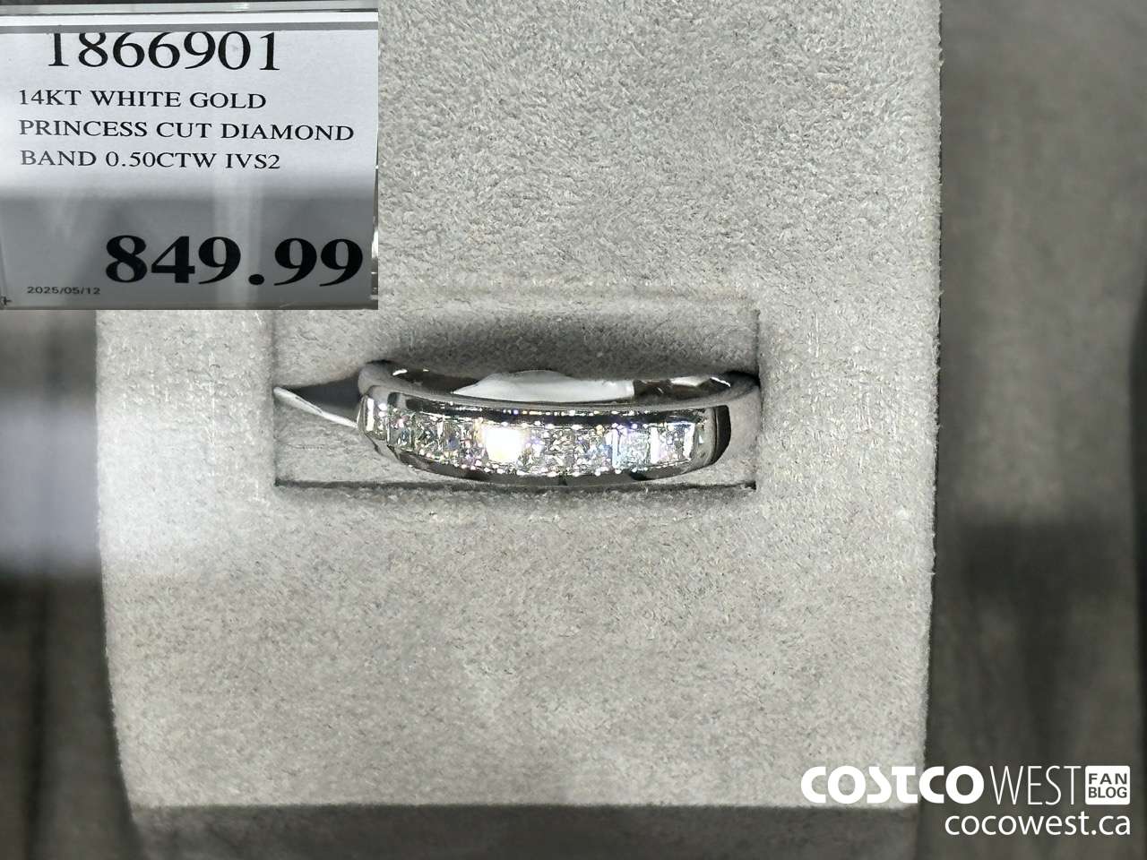 1866901 14KT WHITE GOLD PRINCESS CUT DIAMOND BAND 0.50CTW IVS2 $849.99