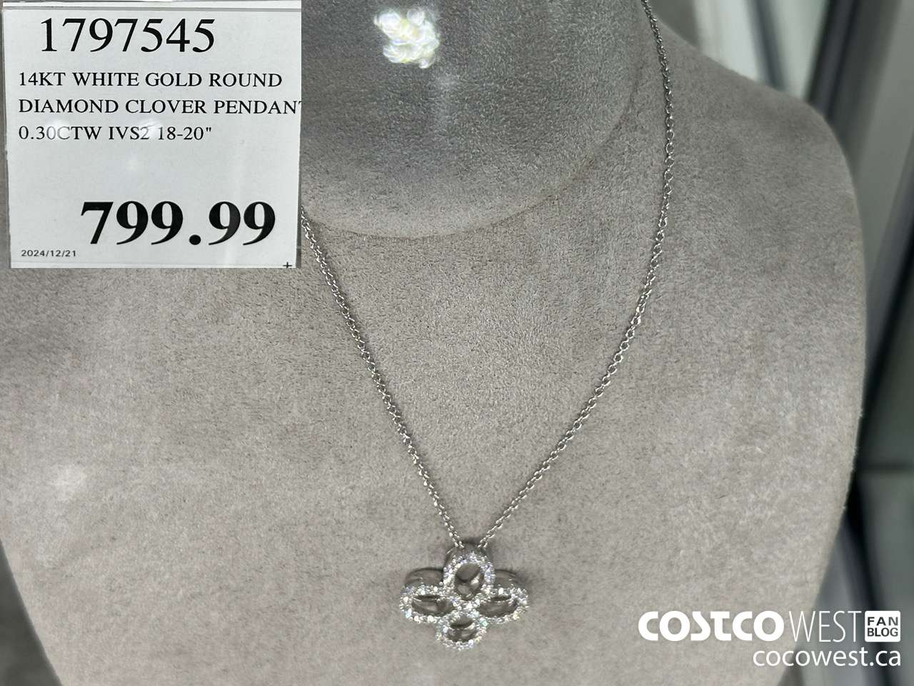 1797545 14KT WHITE GOLD ROUND DIAMOND CLOVER PENDANT 0.30CTW IVS2 18-20