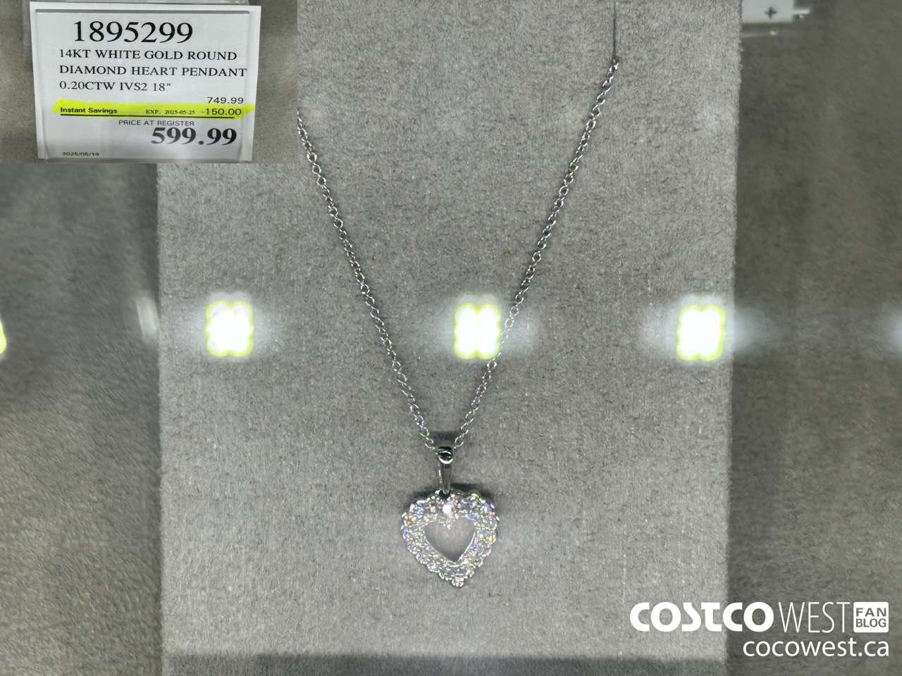 1895299 14KT WHITE GOLD ROUND DIAMOND HEART PENDANT O.20CTW IVS2 18