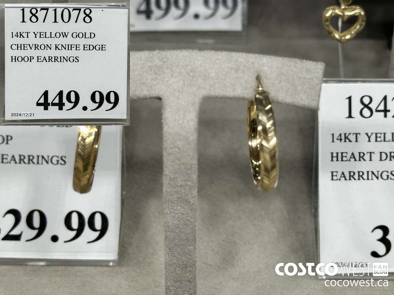 1871078 14KT YELLOW GOLD CHEVRON KNIFE EDGE HOOP EARRINGS $449.99