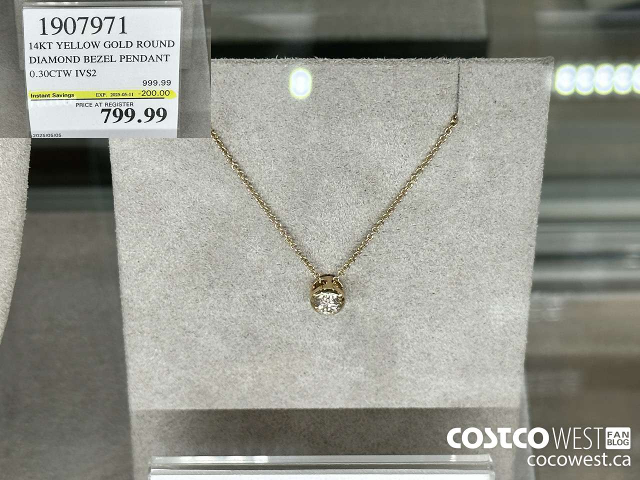 1907971 14KT YELLOW GOLD ROUND DIAMOND BEZEL PENDANT 0.30CTW IVS2 ($200.00 INSTANT SAVINGS EXPIRES ON 2025-05-11) $799.99
