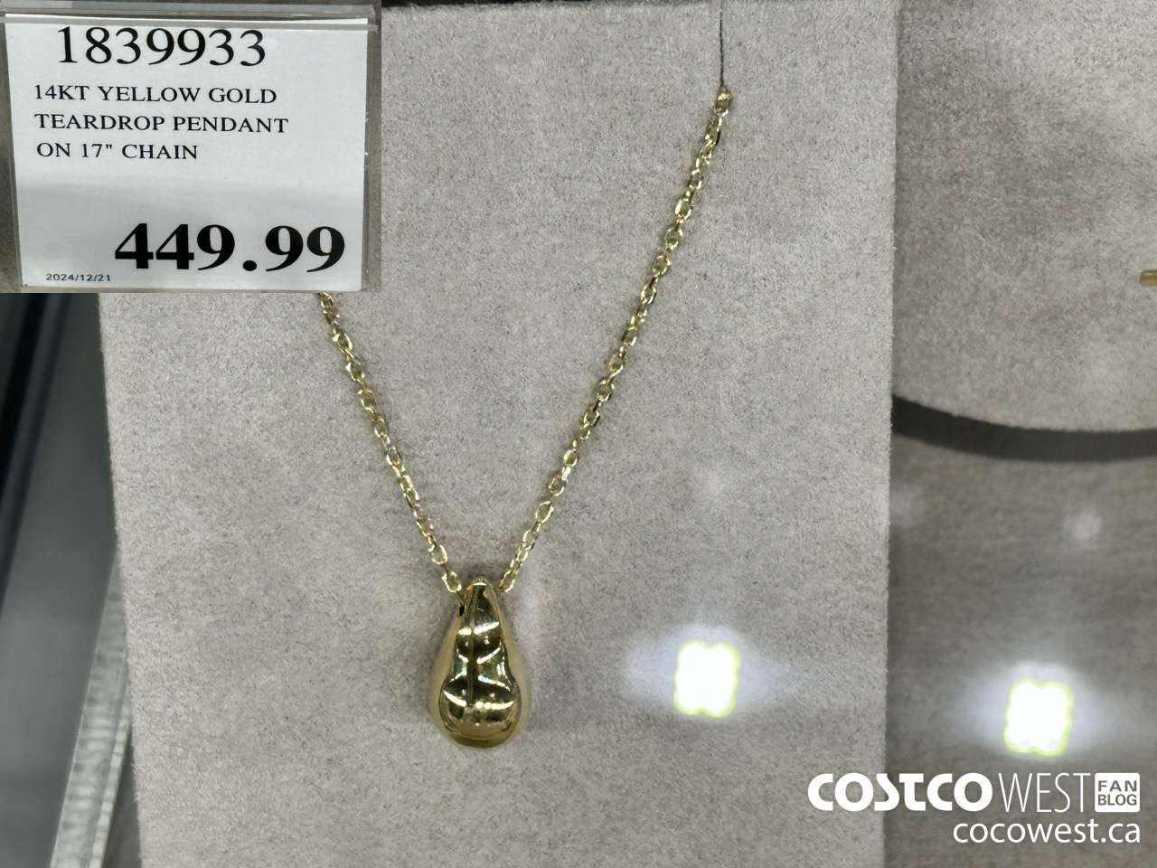 1839933 14KT YELLOW GOLD TEARDROP PENDANT ON 17