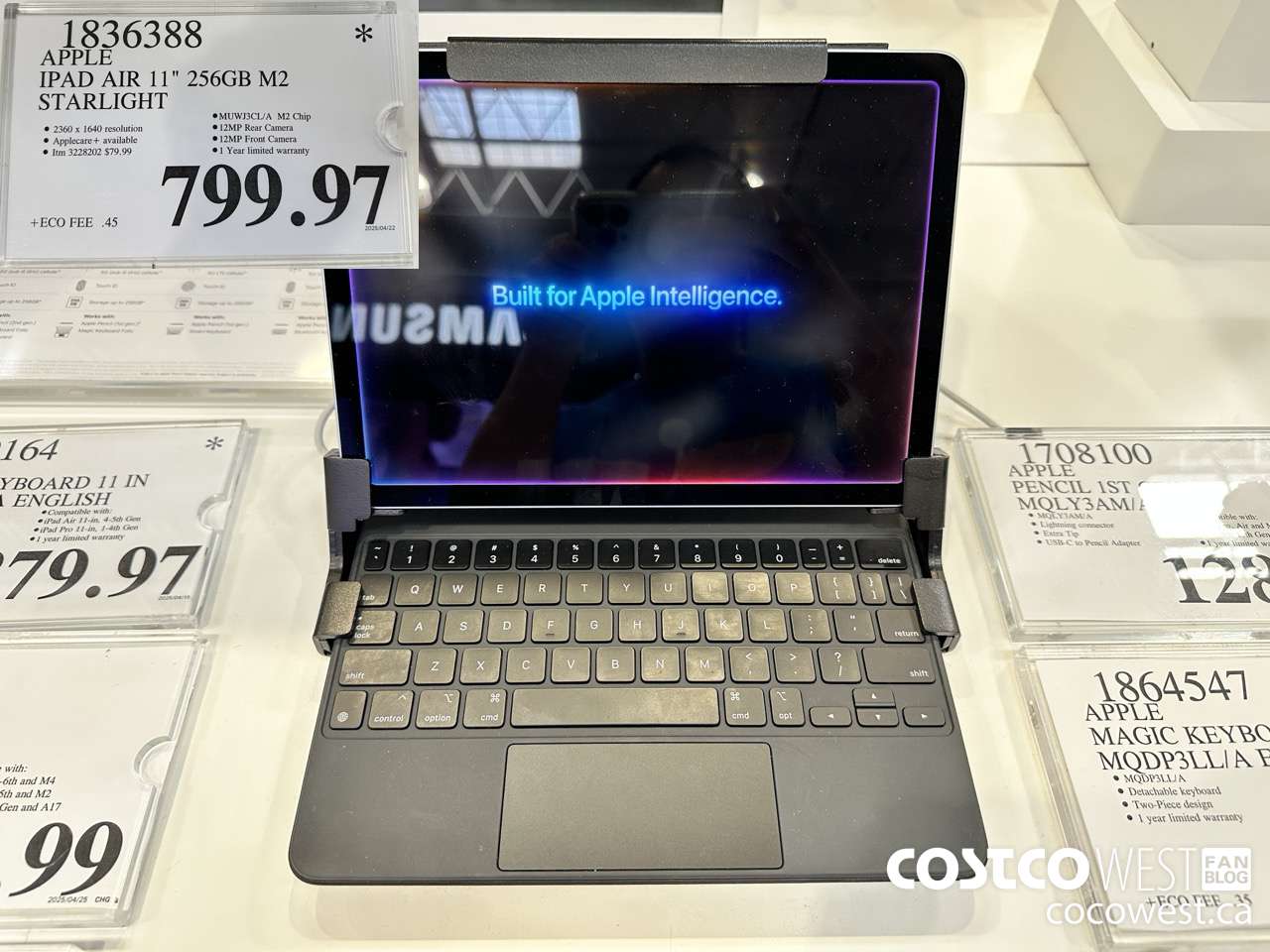 1836388 APPLE IPAD AIR 6TH GEN 256GB 11 IN STARLIGHT $799.97