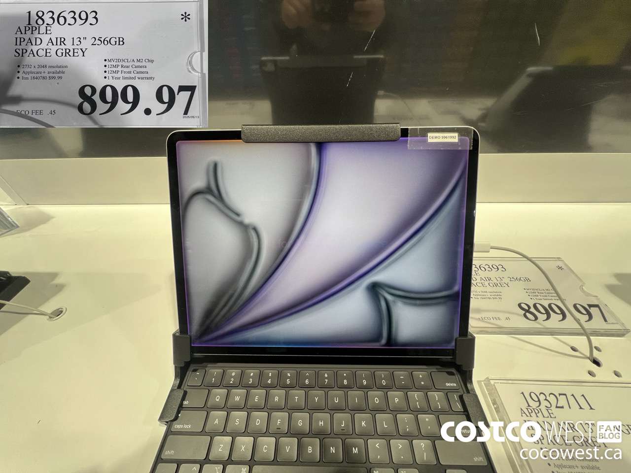 1836393 APPLE IPAD AIR 6TH GEN 256GB 13 IN SPACE GREY $899.97