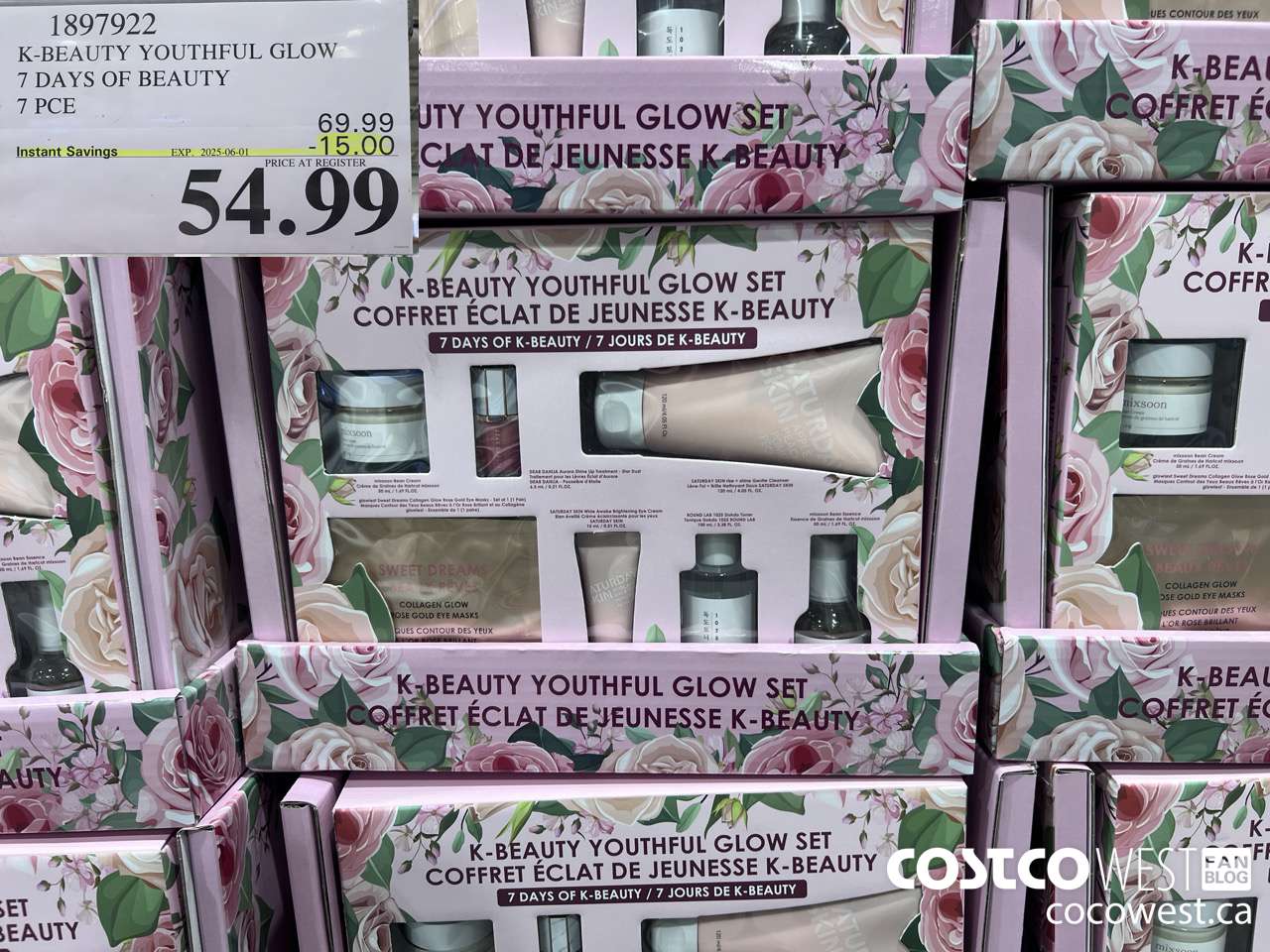 1897922 K-BEAUTY YOUTHFUL GLOW 7 DAYS OF BEAUTY 7 PCE ($15.00 INSTANT SAVINGS EXPIRES ON 2025-06-01) $54.99