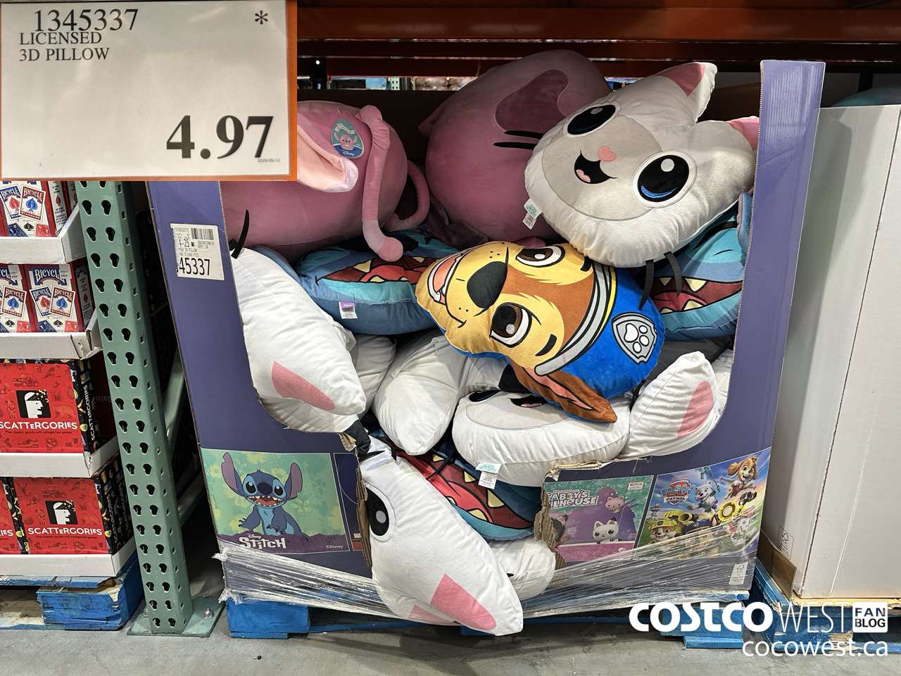 1345337 LICENSED 3D PILLOW $4.97