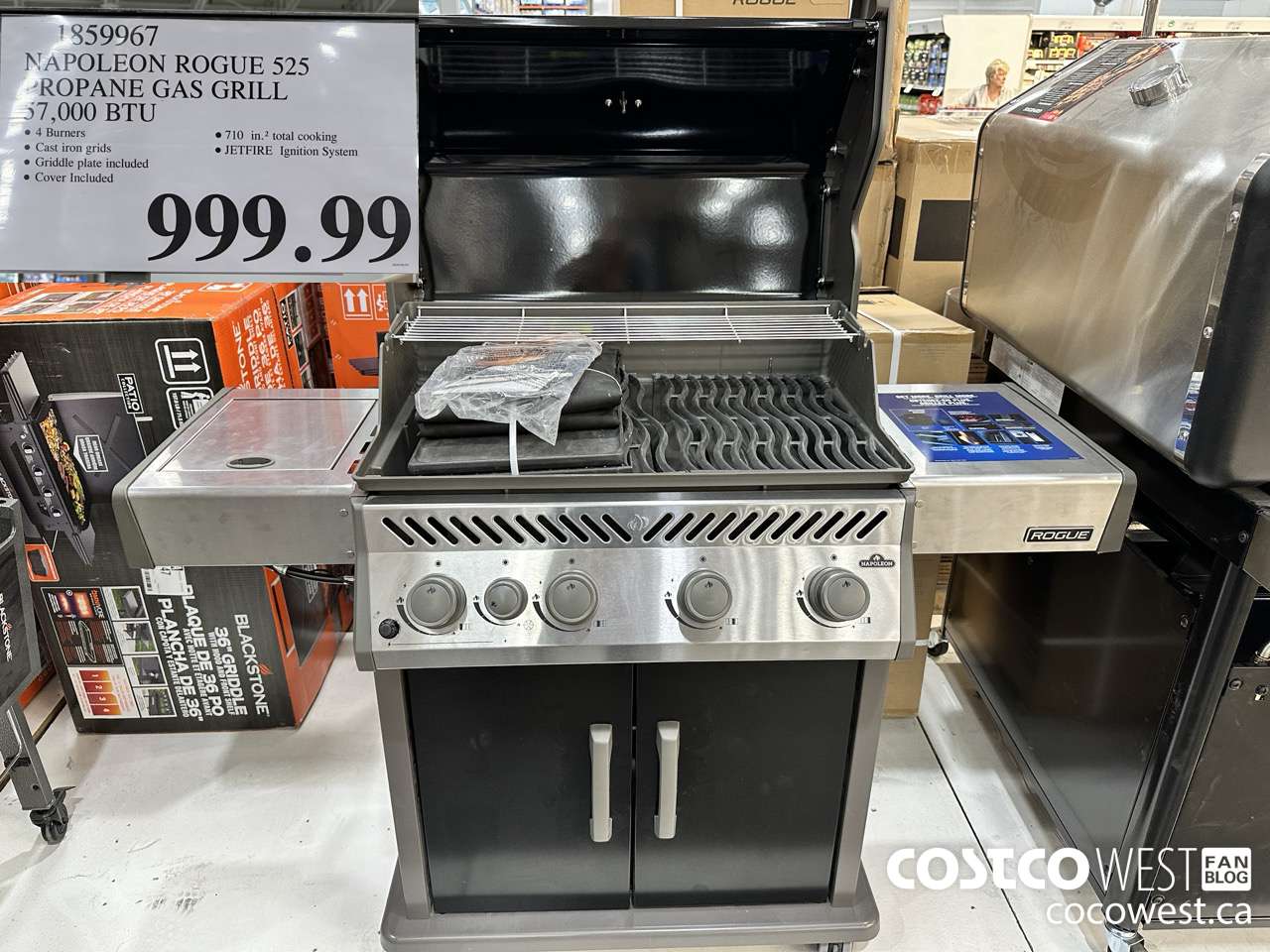 1859967 NAPOLEON ROGUE 525 PROPANE GAS GRILL 57,000 BTU $999.99