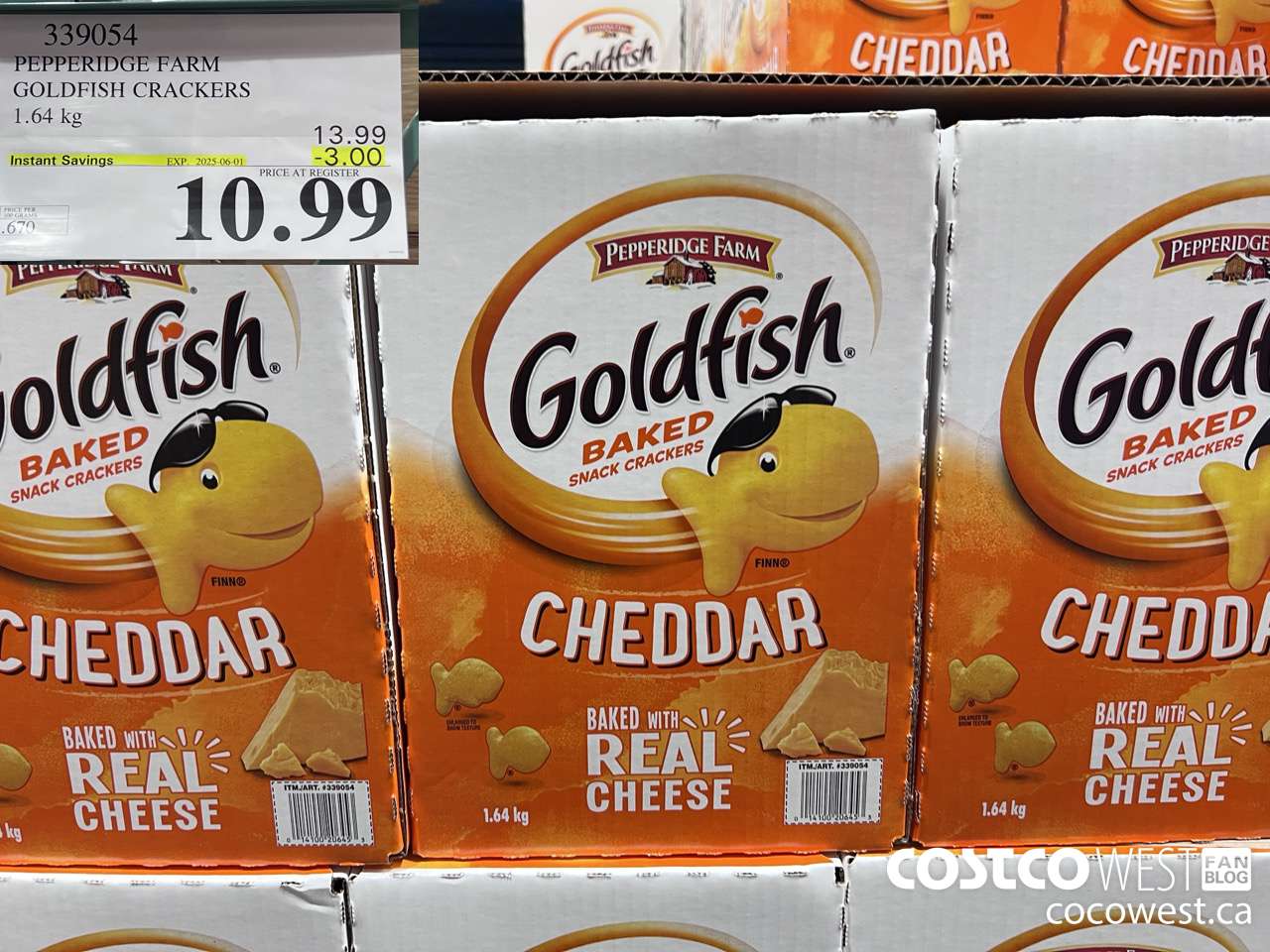 339054 PEPPERIDGE FARM GOLDFISH CRACKERS 1.64 kg ($3.00 INSTANT SAVINGS EXPIRES ON 2025-06-01) $10.99