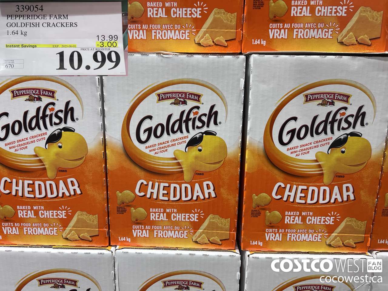 339054 PEPPERIDGE FARM GOLDFISH CRACKERS 1.64 kg ($3.00 INSTANT SAVINGS EXPIRES ON 2025-06-01) $10.99
