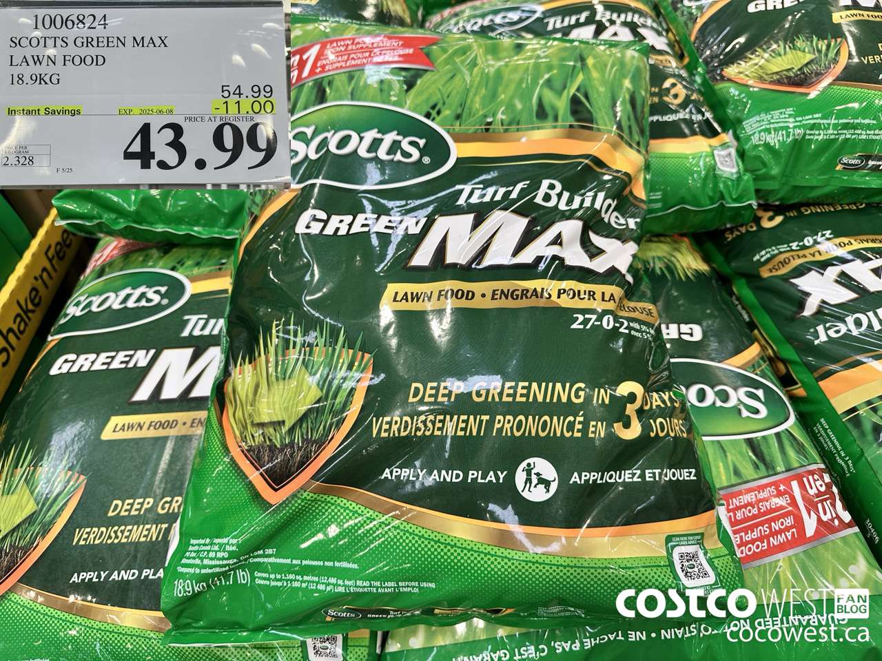1006824 SCOTTS GREEN MAX LAWN FOOD 18.9KG ($11.00 INSTANT SAVINGS EXPIRES ON 2025-06-08) $43.99