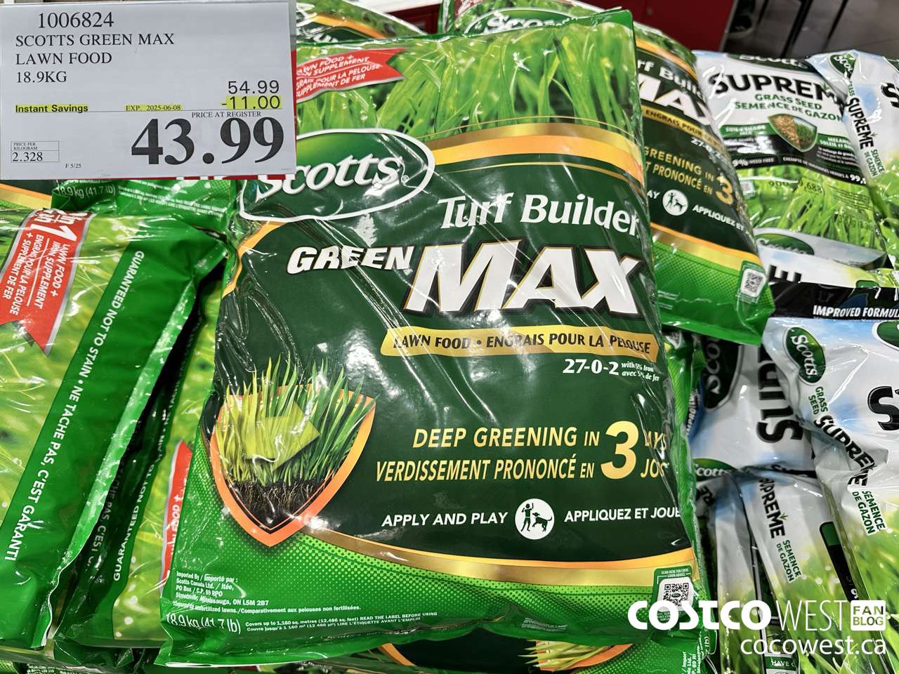 1006824 SCOTTS GREEN MAX LAWN FOOD 18.9KG ($11.00 INSTANT SAVINGS EXPIRES ON 2025-06-08) $43.99