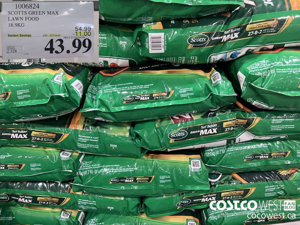 1006824 SCOTTS GREEN MAX LAWN FOOD 18.9KG ($11.00 INSTANT SAVINGS EXPIRES ON 2025-06-08) $43.99