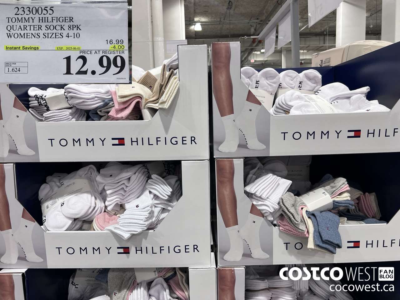 2330055 TOMMY HILFIGER QUARTER SOCK 8PK LADIES SIZES 4-10 ($4.00 INSTANT SAVINGS EXPIRES ON 2025-06-01) $12.99