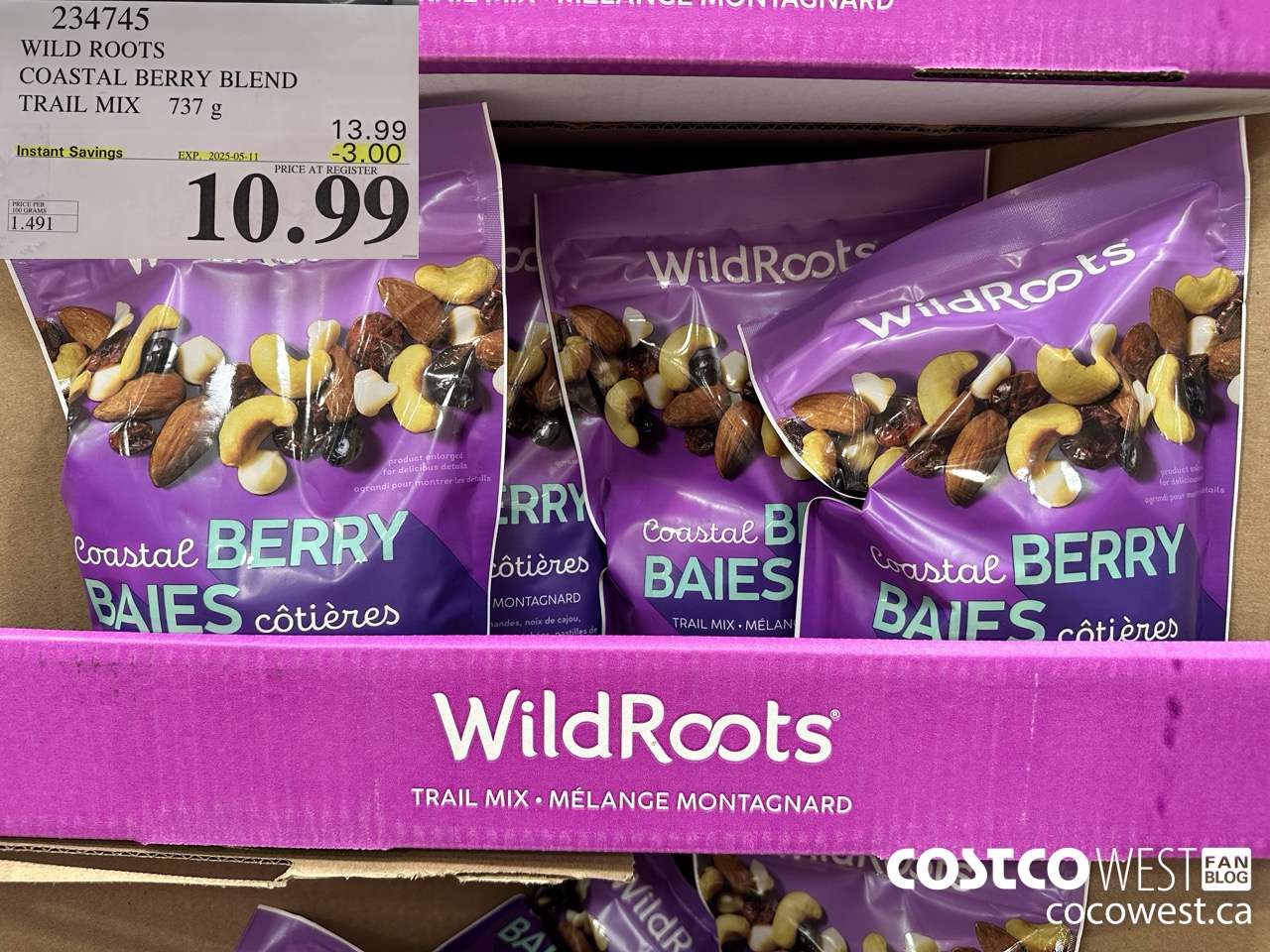 234745 WILD ROOTS COASTAL BERRY BLEND TAIL MIX 737 G ($3.00 INSTANT SAVINGS EXPIRES ON 2025-05-11) $10.99