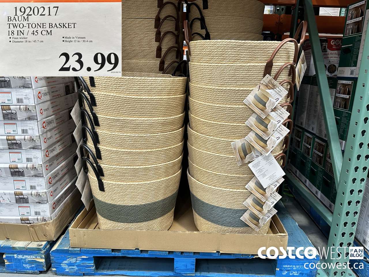 1920217 BAUM TWO-TONE BASKET 18 IN / 45 CM $23.99