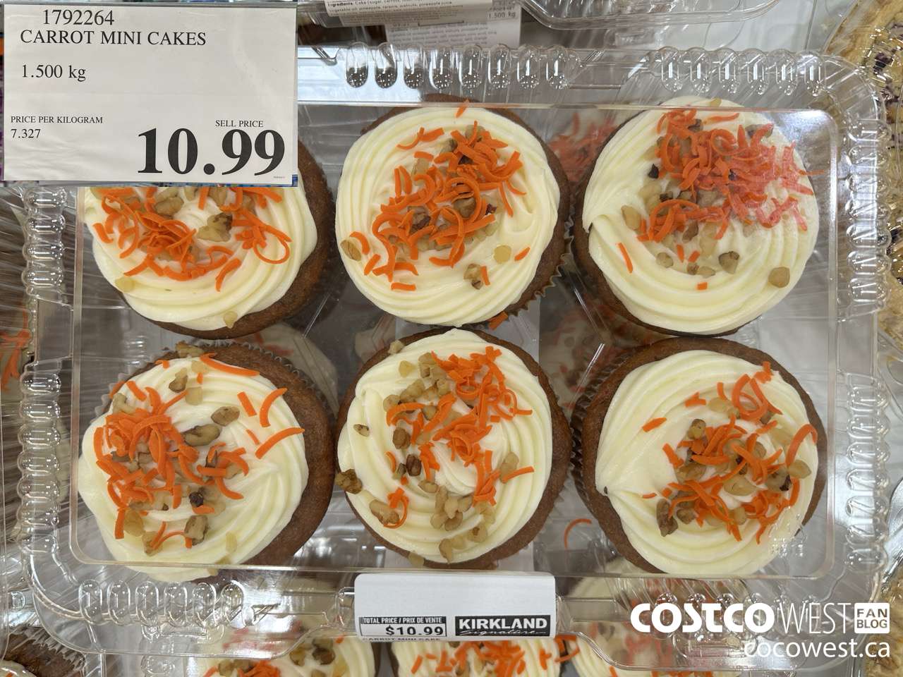 1792264 CARROT MINI CAKES $10.99