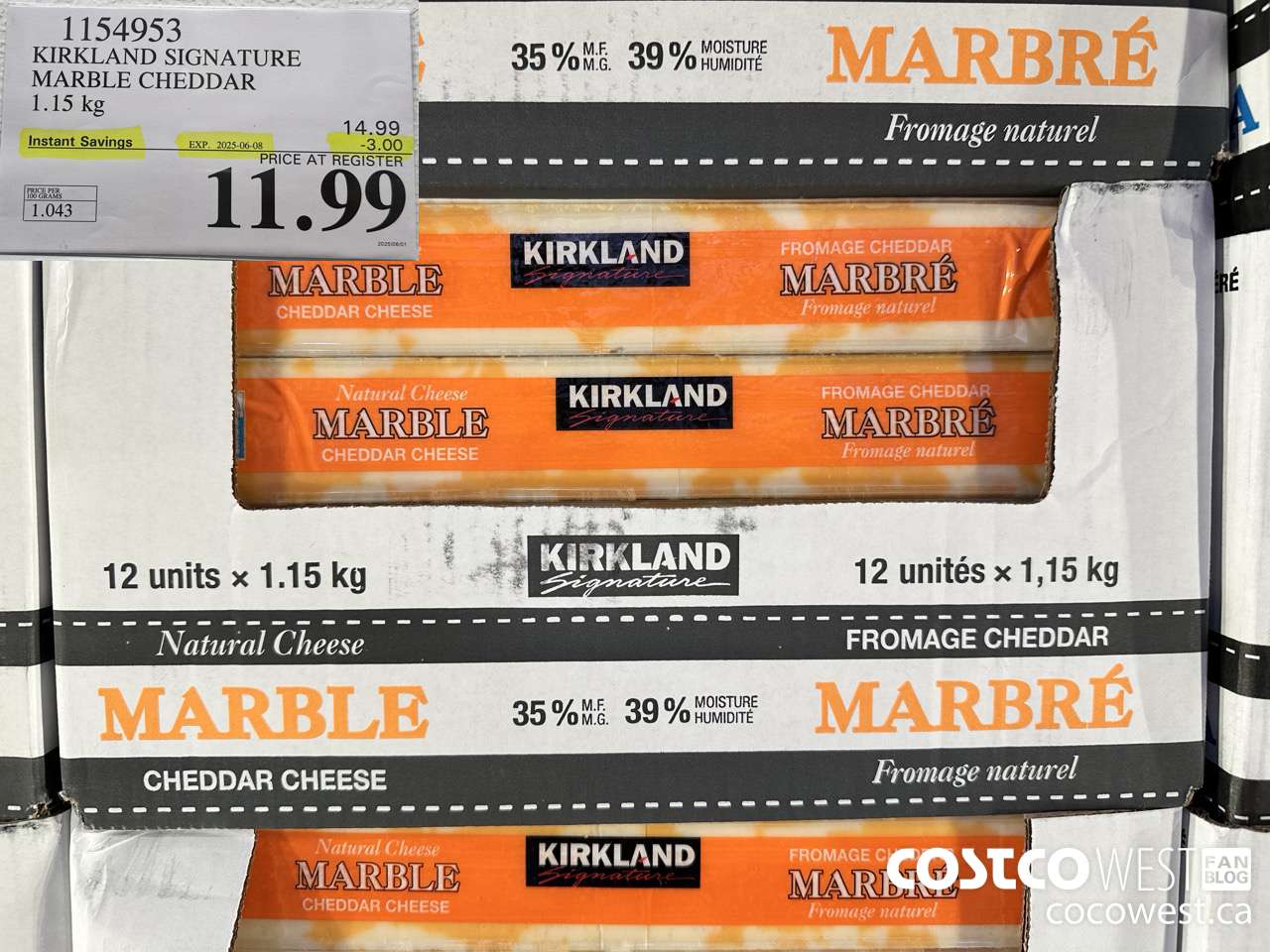 1154953 KIRKLAND SIGNATURE MARBLE CHEDDAR 1.15 KG ($3.00 INSTANT SAVINGS EXPIRES ON 2025-06-08) $11.99