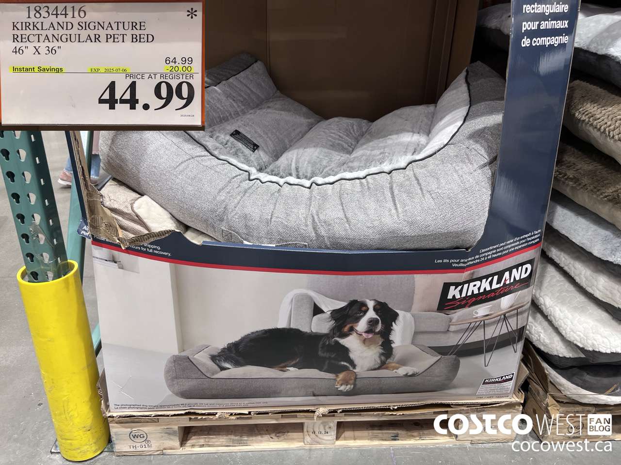 1834416 KIRKLAND SIGNATURE RECTANGULAR PET BED 46