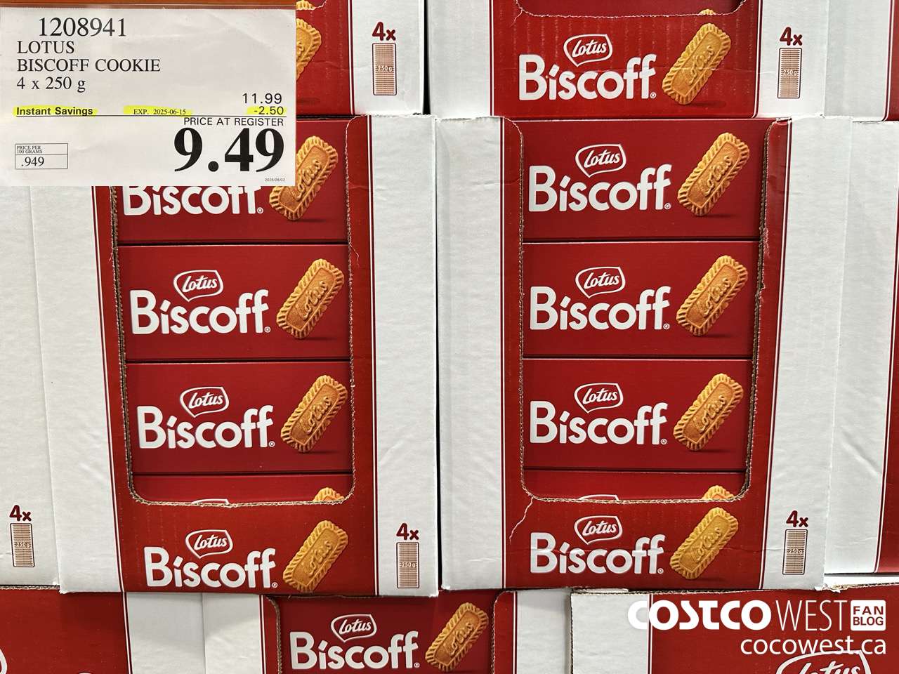 1208941 LOTUS BISCOFF COOKIE 4 x 250 g ($2.50 INSTANT SAVINGS EXPIRES ON 2025-06-15) $9.49