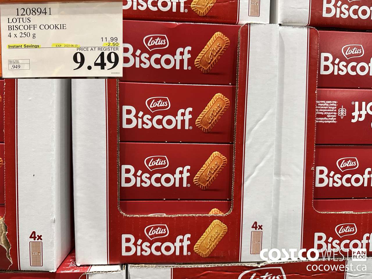 1208941 LOTUS BISCOFF COOKIE 4 x 250 g ($2.50 INSTANT SAVINGS EXPIRES ON 2025-06-15) $9.49